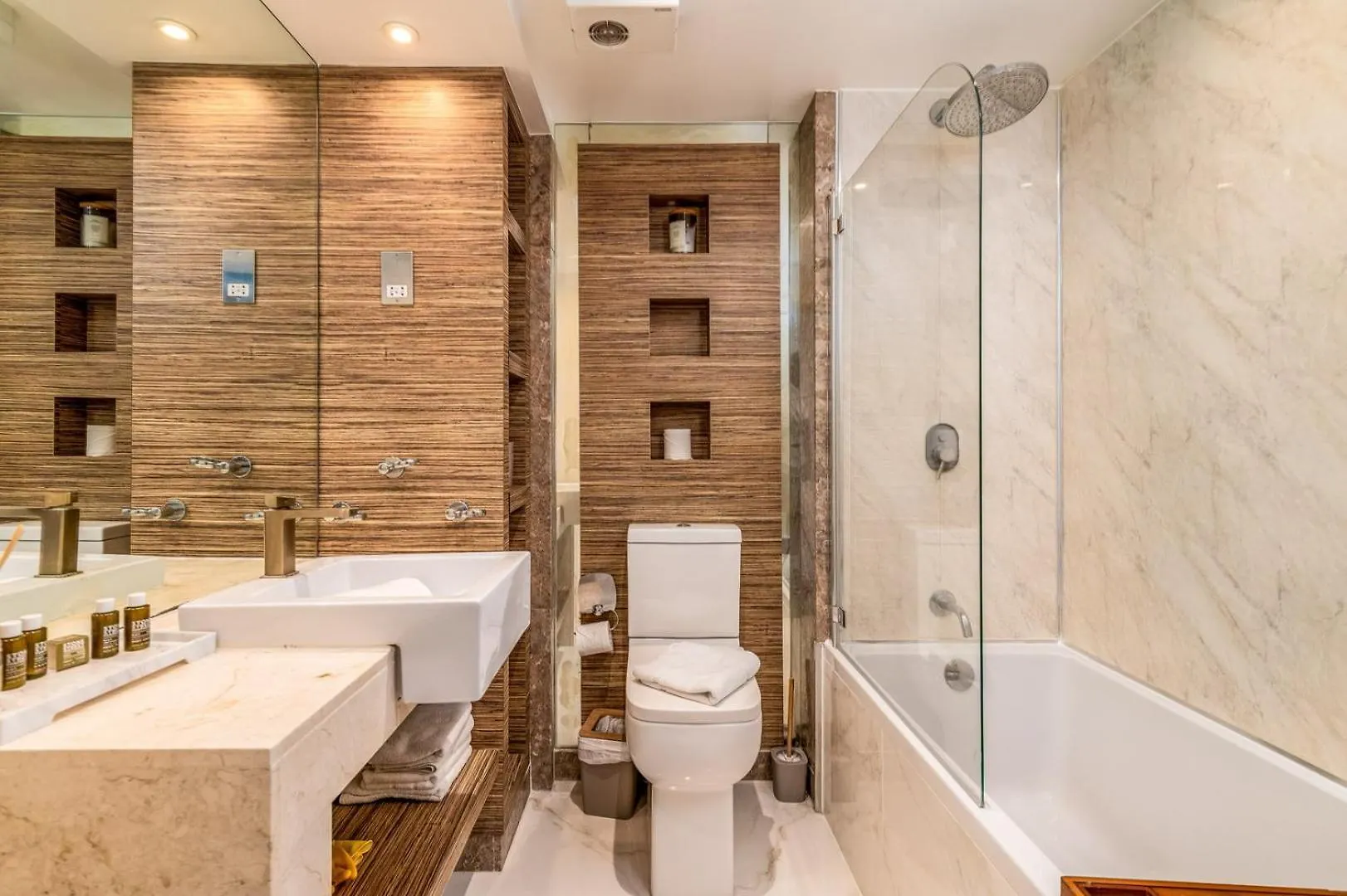 Canary Wharf Retreat With Free Secure Parking London 0*,